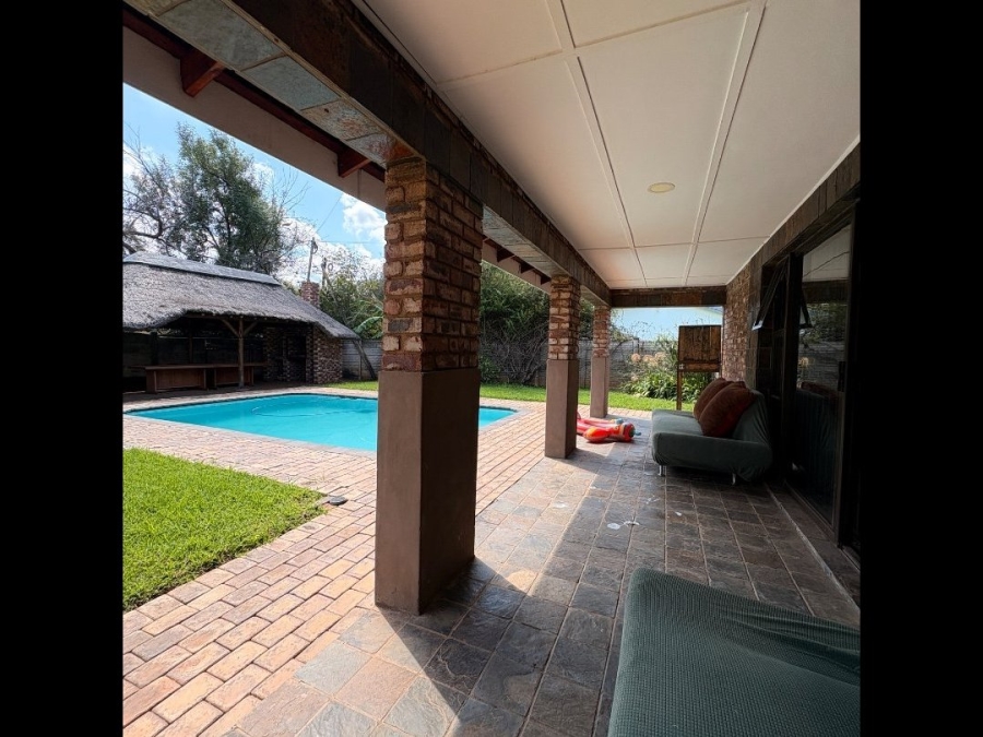 4 Bedroom Property for Sale in Stilfontein Ext 4 North West